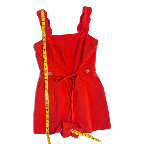 Adelyn Rae Lenora Scallop Romper Size Small - Picture 11 of 16